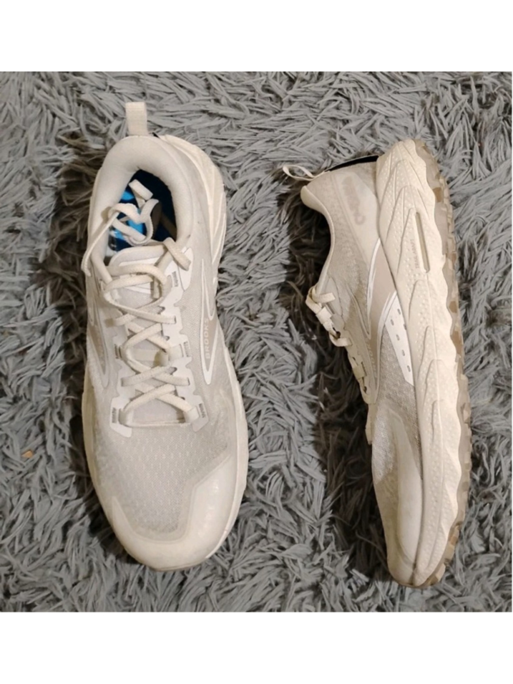 Brooks Cascadia 18 Women's Size 12 White Trail Adapt Running Shoes 1204161B146